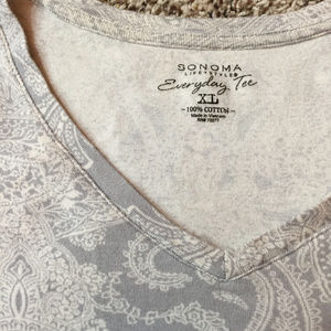 Sonoma Everyday Tee Gray and white